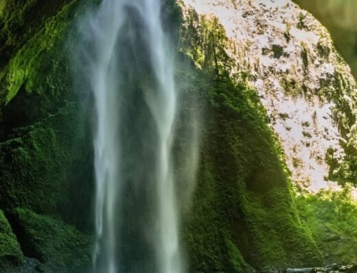 Estero y Salto Comonahue