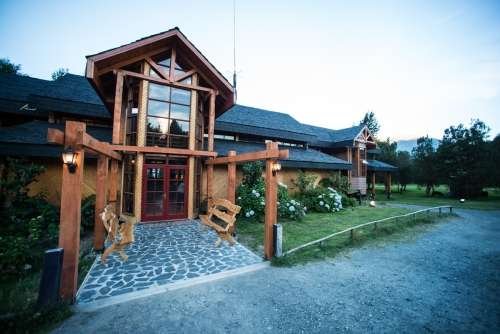 HOTEL Y CENTRO DE EVENTOS QUEMPILLEN