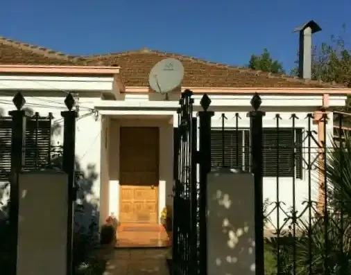 HOSPEDAJE Y PENSION GINA