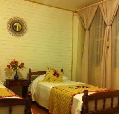 Hostal Patiperros